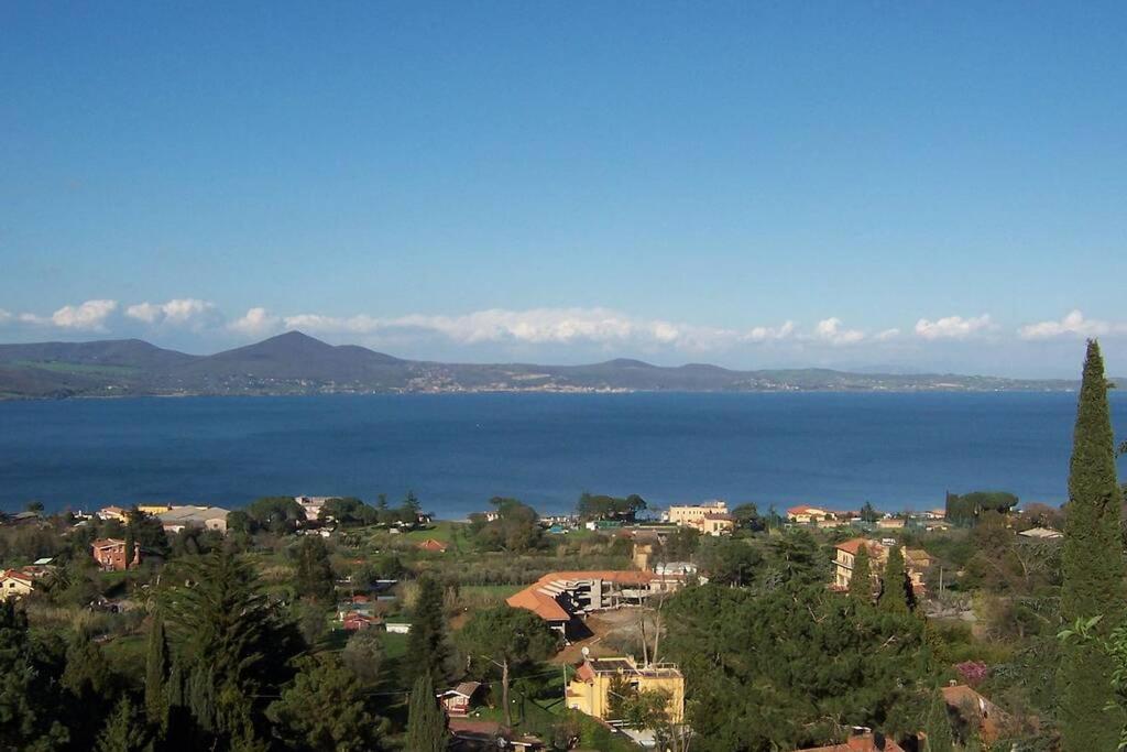 Casa Vacanze Gli Oleandri Bracciano  Eksteriør bilde